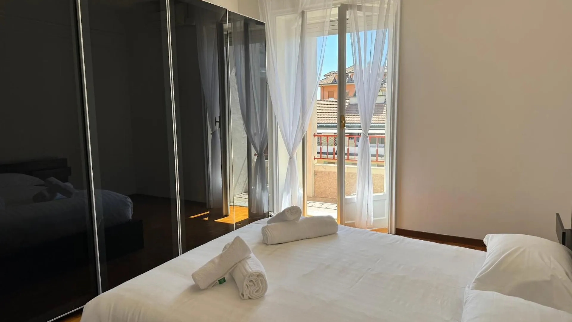 Lorenteggio Urban Suite - Affitti Brevi Italia Mediolan Apartament